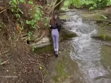 Bokep Barat Ngentot di Tepian Sungai   BokepBarat.cc