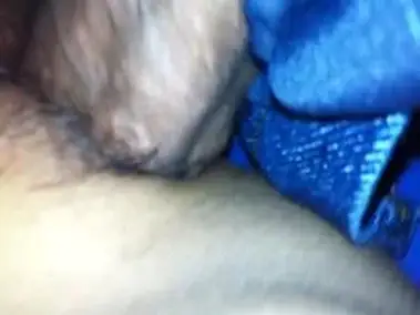 Janda Cantik Berhanduk Biru Pasrah Kasur